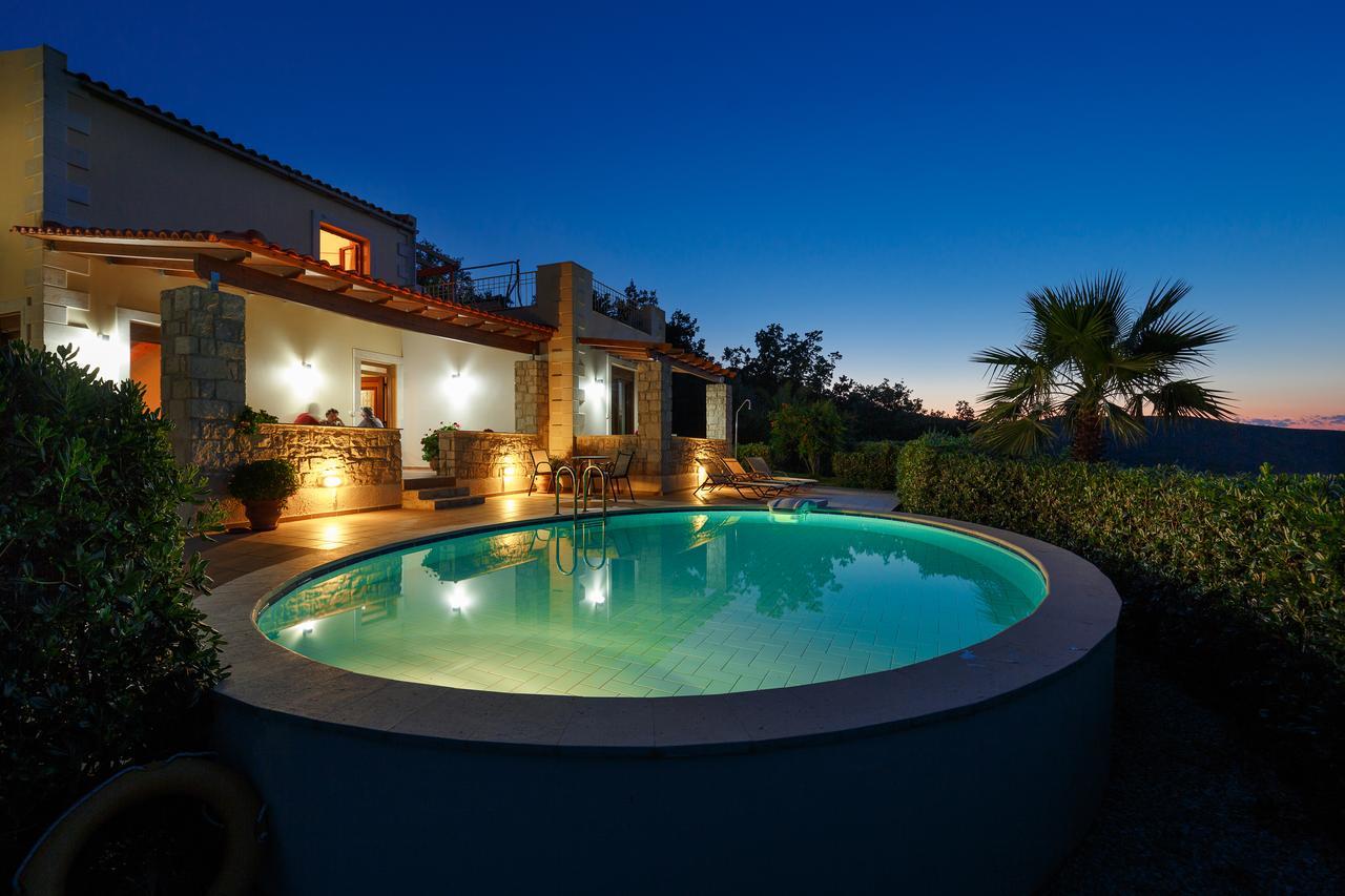 Harkia Villas Luaran gambar